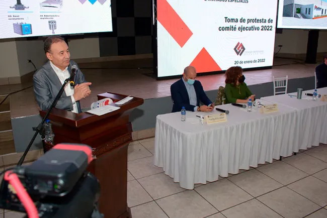 Ratifica Durazo avance para mover vías del tren