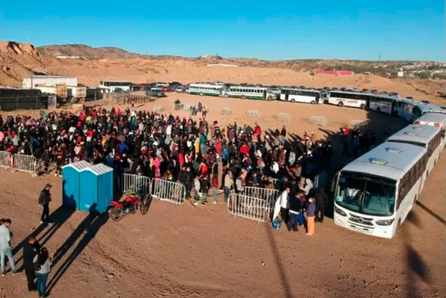 Reactiva en febrero vacunación de menores; llaman a inscribirse