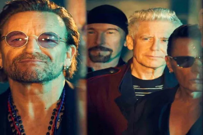 Bono asegura sentirse ‘avergonzado’ por la música de U2