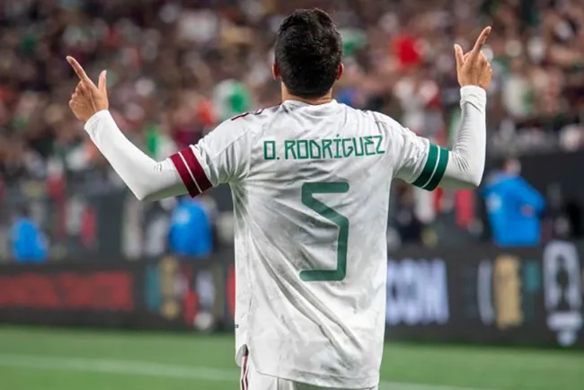 Osvaldo Rodríguez se queda en Jamaica