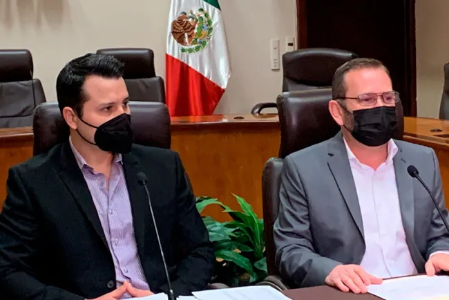 Recibe IEE siete avisos para nuevos partidos