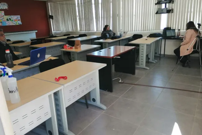 Fortalece Creson a docentes con posgrados