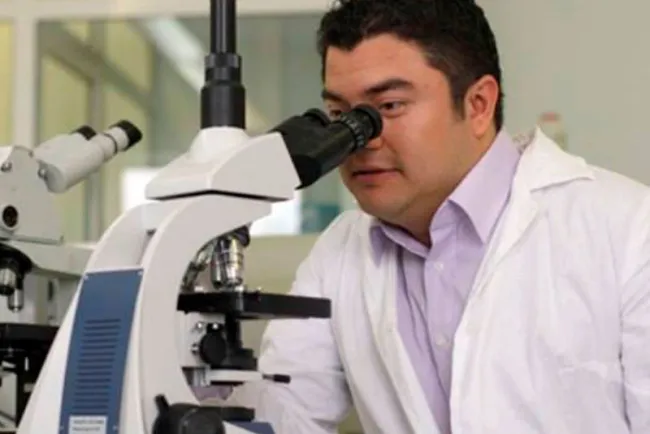 Científico mexicano se declara culpable de espiar para Rusia en EU