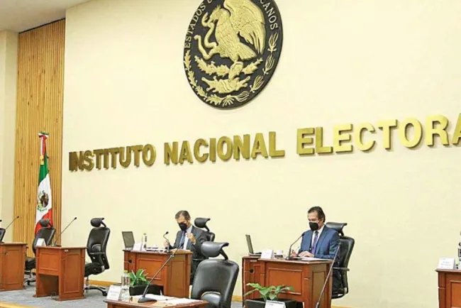 El INE le baja propaganda a gobernadores; otorga medida cautelar al PAN