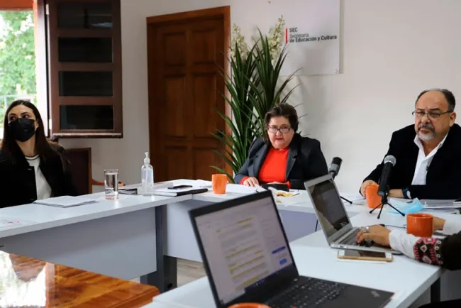 Organiza SEC foro de análisis sobre ley de educación