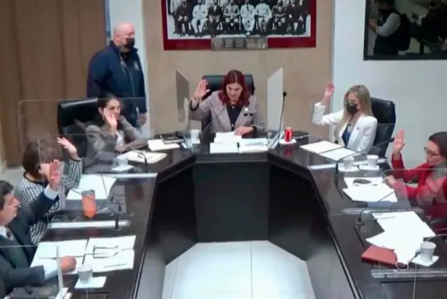 Eligen a comisionados del Istai