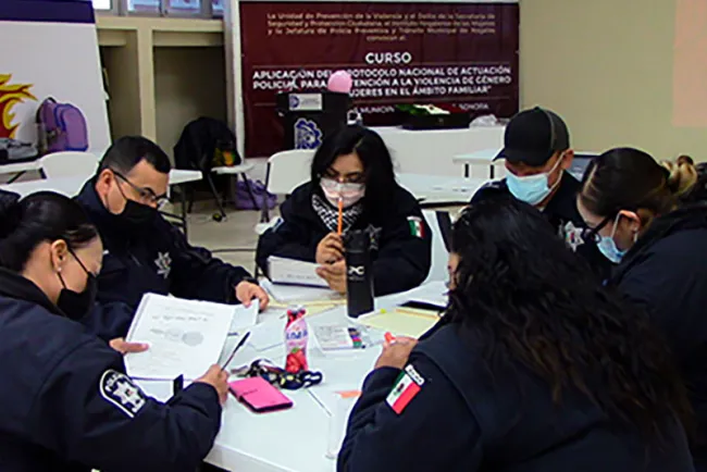 Sensibilizan a policías sobre violencia de género