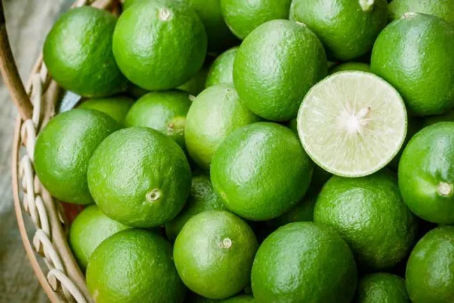 Limón rebasa los 100 pesos en Coahuila