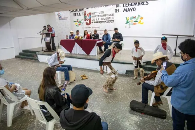 Lleva ISJ beneficios a juventudes del sur del estado