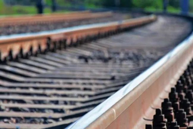 Analizan autoridades de Nogales, Arizona mover vías del tren