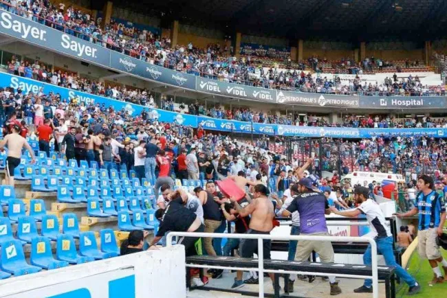 Dan de alta a 19 de los 26 heridos por riña en partido Atlas-Querétaro