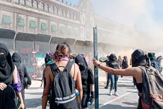 ”Justicia, justicia, justicia”; inicia marcha feminista en CDMX