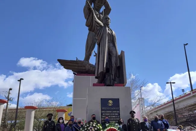 Honran a
Benito Juárez Por su legado histórico
