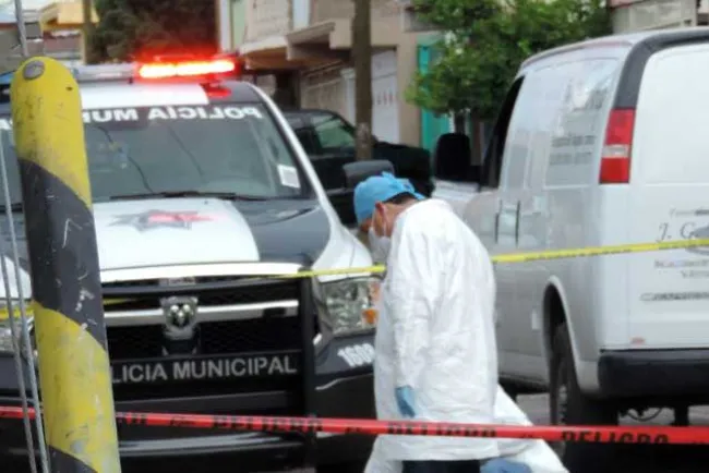 Fallece hombre; sospechan sobre dosis