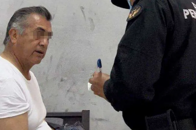 Sufre 'El Bronco' recaída en su salud, afirma su abogado