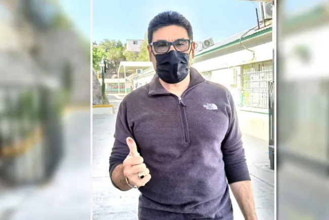 Acude JGN a votar en revocación de mandato