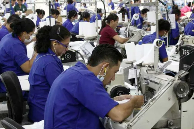 Saldrán más de 13 mil trabajadores de la industria