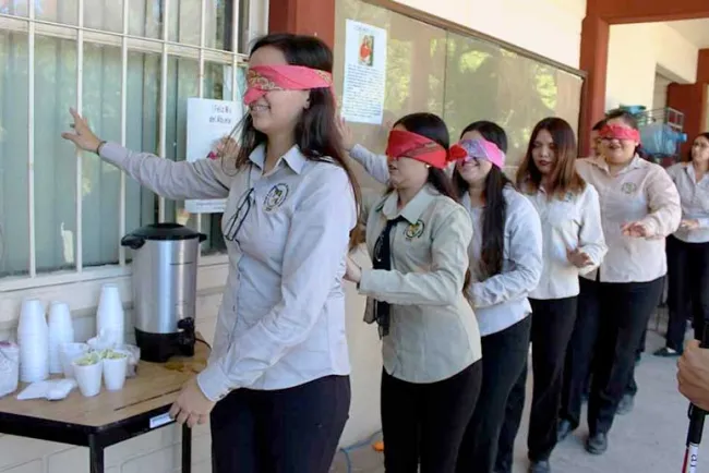 Abre Creson licenciatura en Inclusión Educativa