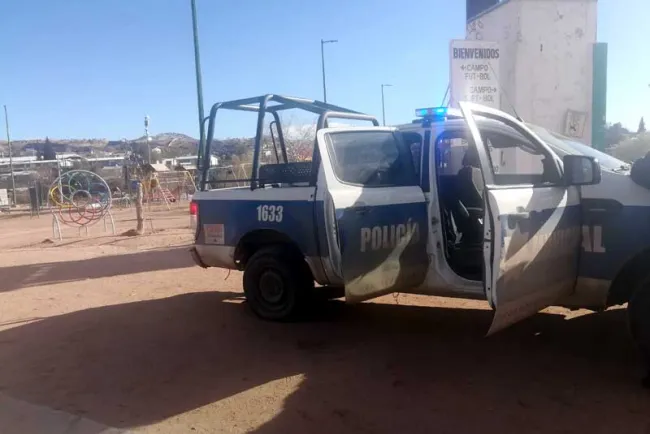Roban y provocan daños en unidad deportiva