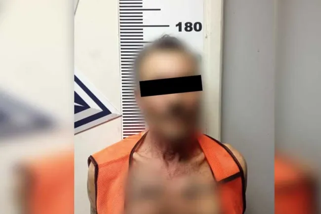 Arrestan a persona por golpear a su propio padre