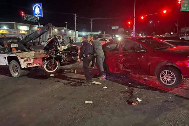 Resulta agente gravemente herido en accidente
