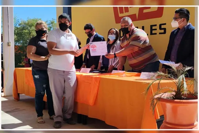 Premian a estudiantes del Cobach por éxitos académicos