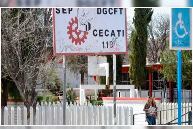 Reportan daños en el CECATI 118; no se llevan nada