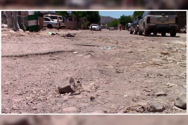 Piden mantenimiento en calle de La Mesa