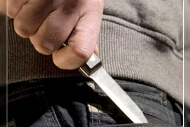 Asaltan farmacia con arma blanca