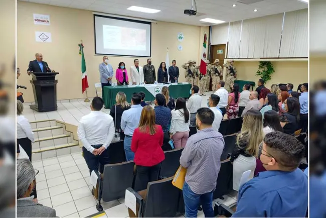 Atiende UTN rezago en titulación de profesionistas