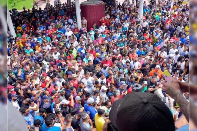 Sale Caravana migrante de Tapachula rumbo a Tuxtla Gutiérrez