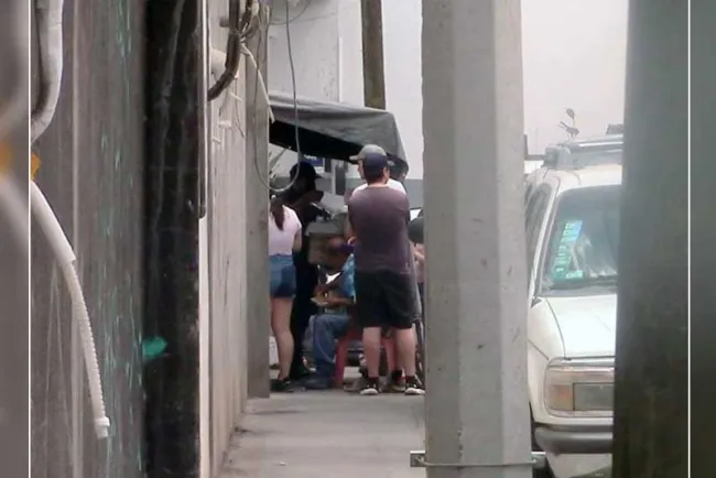 Denuncian a taquero por obstrucción vial