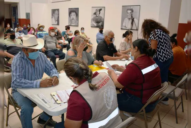 Inscriben a nuevos beneficiarios de apoyo federal