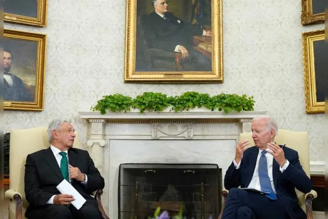 Pide AMLO a Biden ‘regularizar ya’ a migrantes y ‘actuar con arrojo’