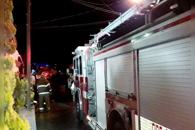 Explota aire acondicionado y provoca incendio en vivienda