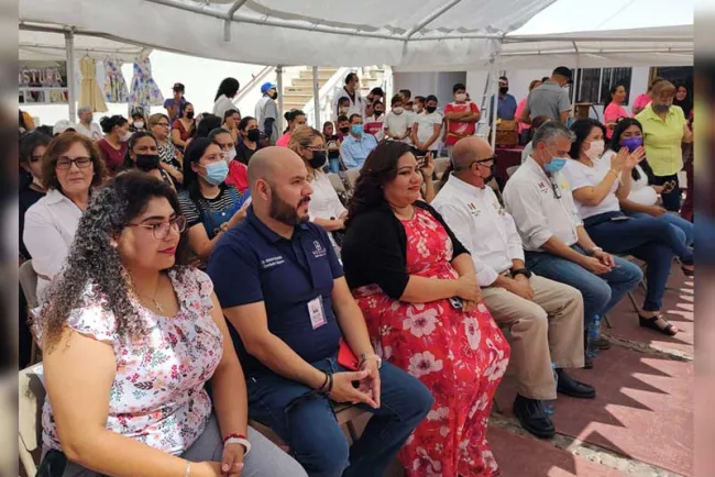 Impactan en la vida productiva de la sociedad con cursos y talleres