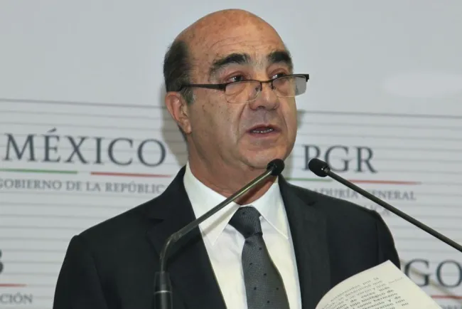Abren proceso a Murillo Karam