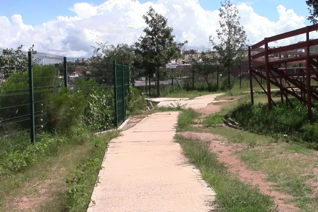Reportan derrumbe en UD Villa Sonora