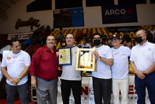 Inaugura Gim Nacional de basquet