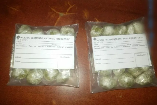 Detenidos con armas y drogas