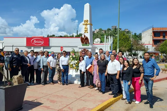 Conmemoran la Gesta Heroica
