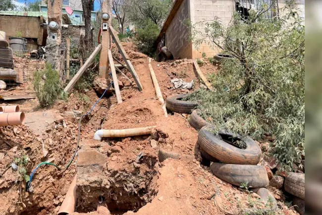 Construyen otra escalinata en la colonia Artículo 27