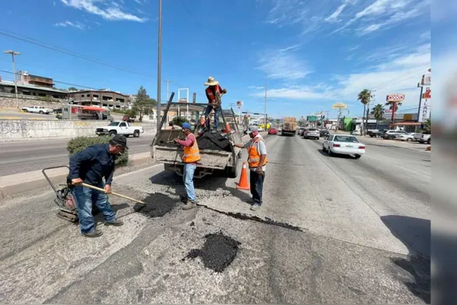 Sigue el programa de bacheo intensivo