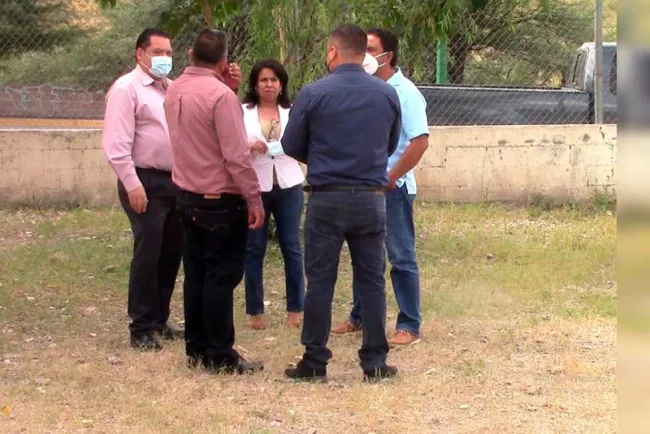 Conectan electricidad en plantel Álvaro Obregón
