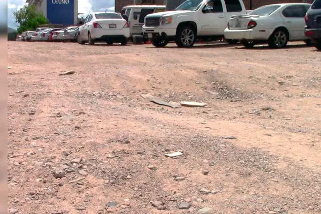 Reportan estudiantes malas condiciones de calle