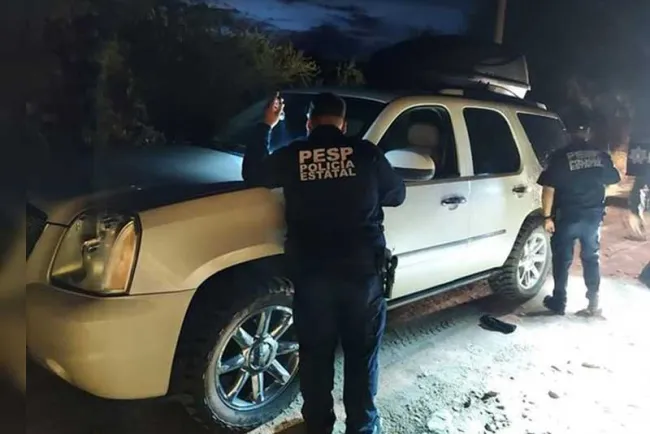 Despojan de vehículo a familia en carretera de Magdalena-Ímuris