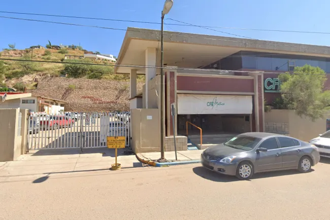 Atracan oficinas de la CFE