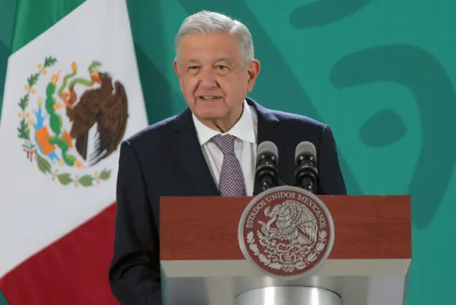 Descarta AMLO que hackeo a la Sedena afecte su administración