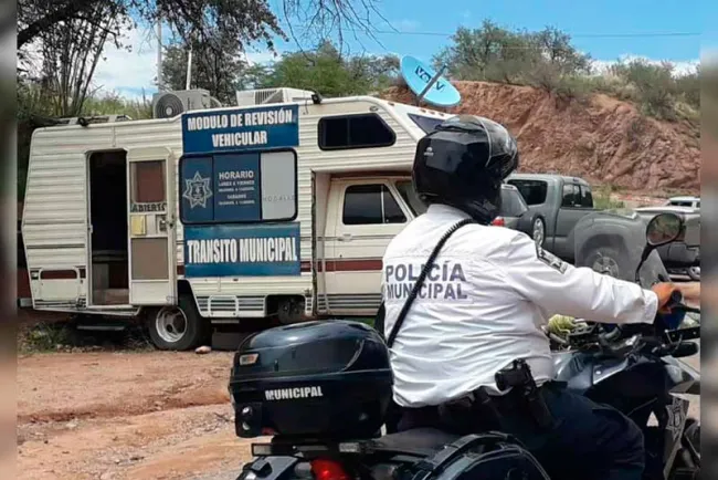 Llaman a adquirir el revisado vehicular