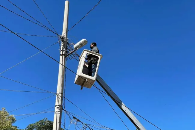 Iluminan 70 calles en colonias de Nogales